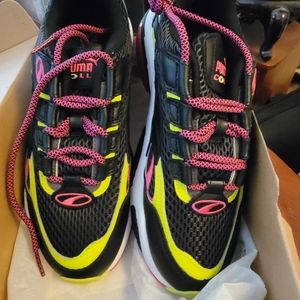 Like. NEW PUMA Venom Shoes Size 8D.